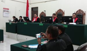 Sidang Perkara Tindak Pidana Politik Uang Di Pengadilan Negeri Muara Teweh