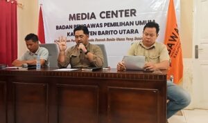 Konferensi Pers Bawaslu Barito Utara