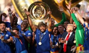 Pemain Chelsea merayakan keberhasilan mereka menjadi juara Piala Dunia Antarklub FIFA 2025 seusai mengalahkan Paris Saint-Germain (PSG). (Antaranews)