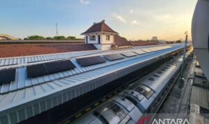 PT KAI manfaatkan energi surya hemat Rp2,5 miliar dan kurangi emisi. (Antaranews)