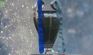 Trofi Liga Champions saat dipamerkan sebelum laga final antara Manchester City dan Chelsea dimulai di Estadio do Dragao, Porto. (Antaranews)