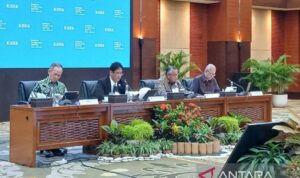 (ki–ka) Ketua DK OJK Mahendra Siregar, Menkeu Purbaya Yudhi Sadewa, Gubernur BI Perry Warjiyo, dan Ketua DK LPS Anggito Abimanyu menyampaikan hasil rapat KSSK Januari 2026 di Jakarta, Selasa (27/1/2026). ANTARA/Uyu Septiyati Liman.