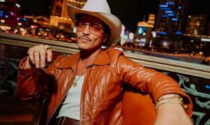 enyanyi Bruno Mars. Instagram @brunomars