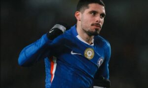 Pedro Neto, penyerang sayap Chelsea, merayakan golnya ke gawang Hull City pada laga Piala FA di Stadion MKM, Hull, Jumat (13/2/2026)