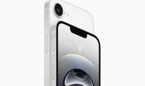 Ilustrasi - Tampilan iPhone 16e. (Apple)