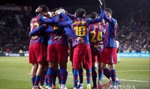 Pemain Barcelona merayakan kemenangan saat pertandingan perempat final Copa del Rey antara Albacete dan Barcelona di Albacete, Spanyol, Selasa (3/2/2026).
