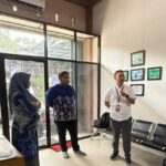 Diskusi jajaran UNIVSM bersama perwakilan Google Education Indonesia terkait pengembangan pembelajaran digital, Selasa (3/2/2026). (foto: Humas UNIVSM)