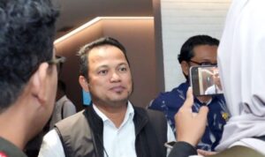 Gubernur Kaltim Rudy Masud memberikan keterangan kepada awak media di Samarinda. (foto Adpim Pemprov Kaltim)