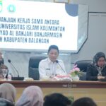 Bupati Balangan, H Abdul Hadi menyampaikan sambutan saat penandatanganan nota kesepahaman (MoU) program pascasarjana UNISKA, Rabu (11/2/2026) di Aula Benteng Tundakan, Sekretariat Daerah Balangan. (Kalimantanlive.com/Kamil)