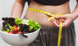 berat badan naik saat puasa