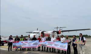 Plt Sekda Kalteng Leonard S. Ampung bersama jajaran meresmikan rute penerbangan Palangka Raya–Pangkalan Bun di Bandara Tjilik Riwut, Rabu (11/3/2026).