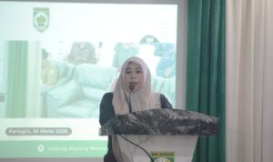 Ketua DPRD Balangan, Hj Linda Wati saat menyampaikan sambutan dalam Musrenbang RKPD 2027, Senin (30/3/2026) di Gedung Mayang Maurai. (Kalimantanlive.com/Kamil)