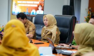 Pemkot Banjarbaru menggelar Forum Lintas Perangkat Daerah untuk penyusunan RKPD 2027 di Aula Sinergi Kantor Bapperida, Senin (932026). (MC Bjb)