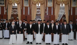 Suasana pelantikan enam pejabat pimpinan tinggi pratama Pemprov Kalsel oleh Gubernur H. Muhidin di Mahligai Pancasila, Rabu (1132026). (Wartawasaka)